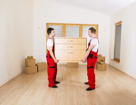 Residential moving van support near Crystal Palace